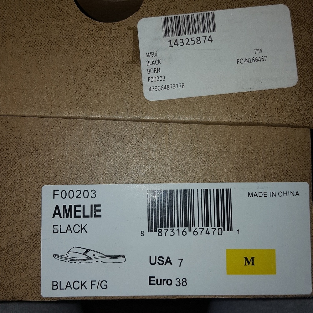 Born Amelie leather flip flops